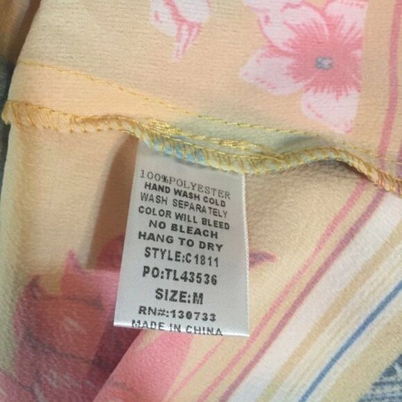 NWOT Umgee medium bright and breezy tunic - Picture 5 of 5